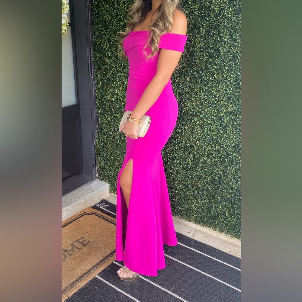 Prom dress size 4 Wore once! High end quality